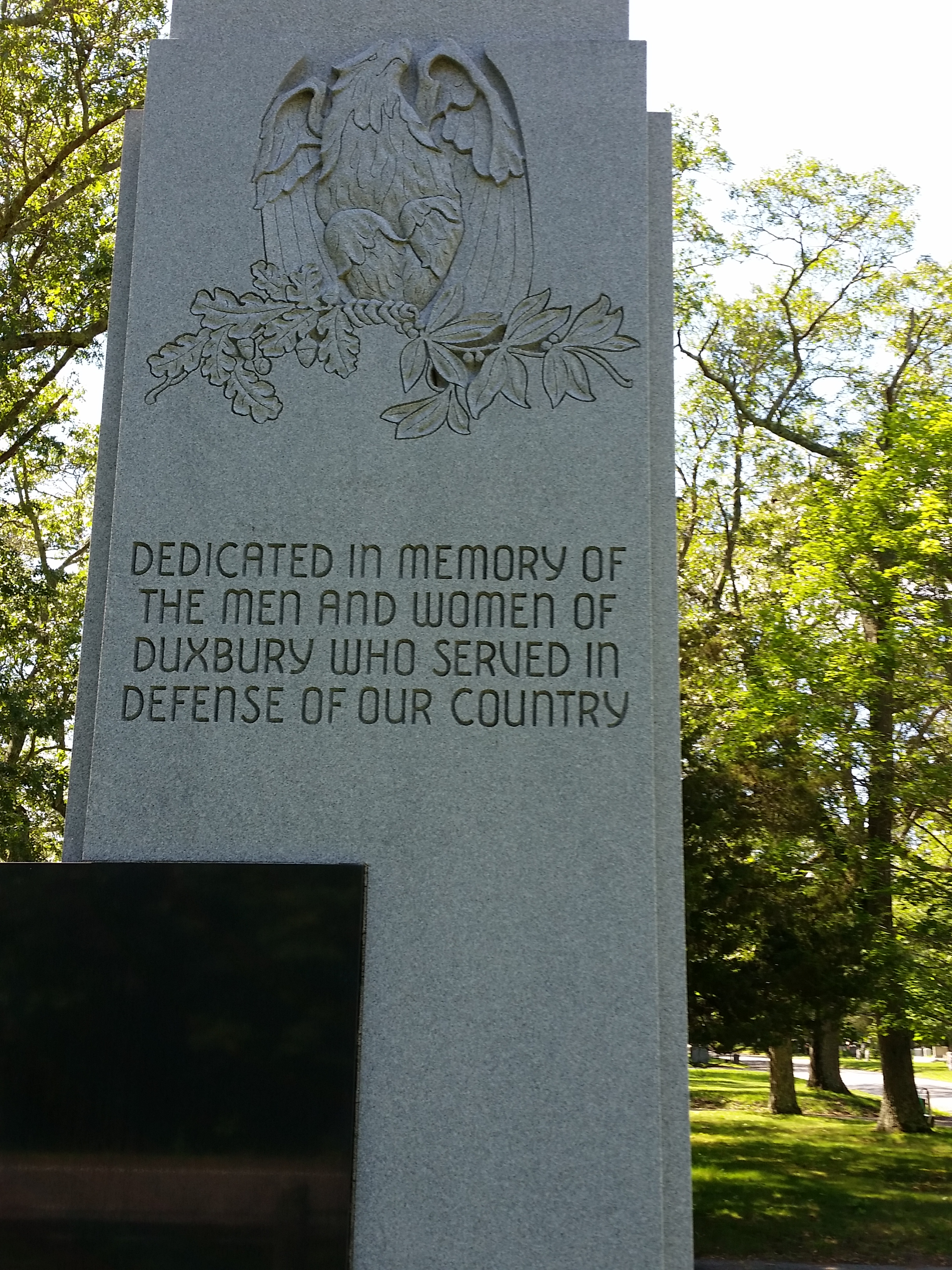Zoom on the image : Duxbury World War 1 Memorial