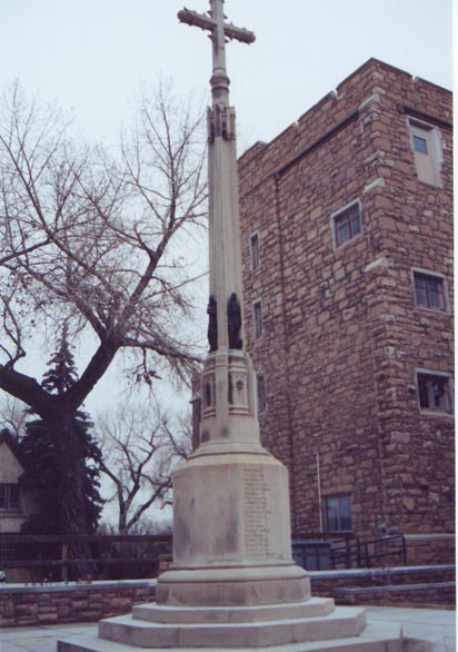 Zoom on the image : Episcopal Cathedral WW1 Memorial