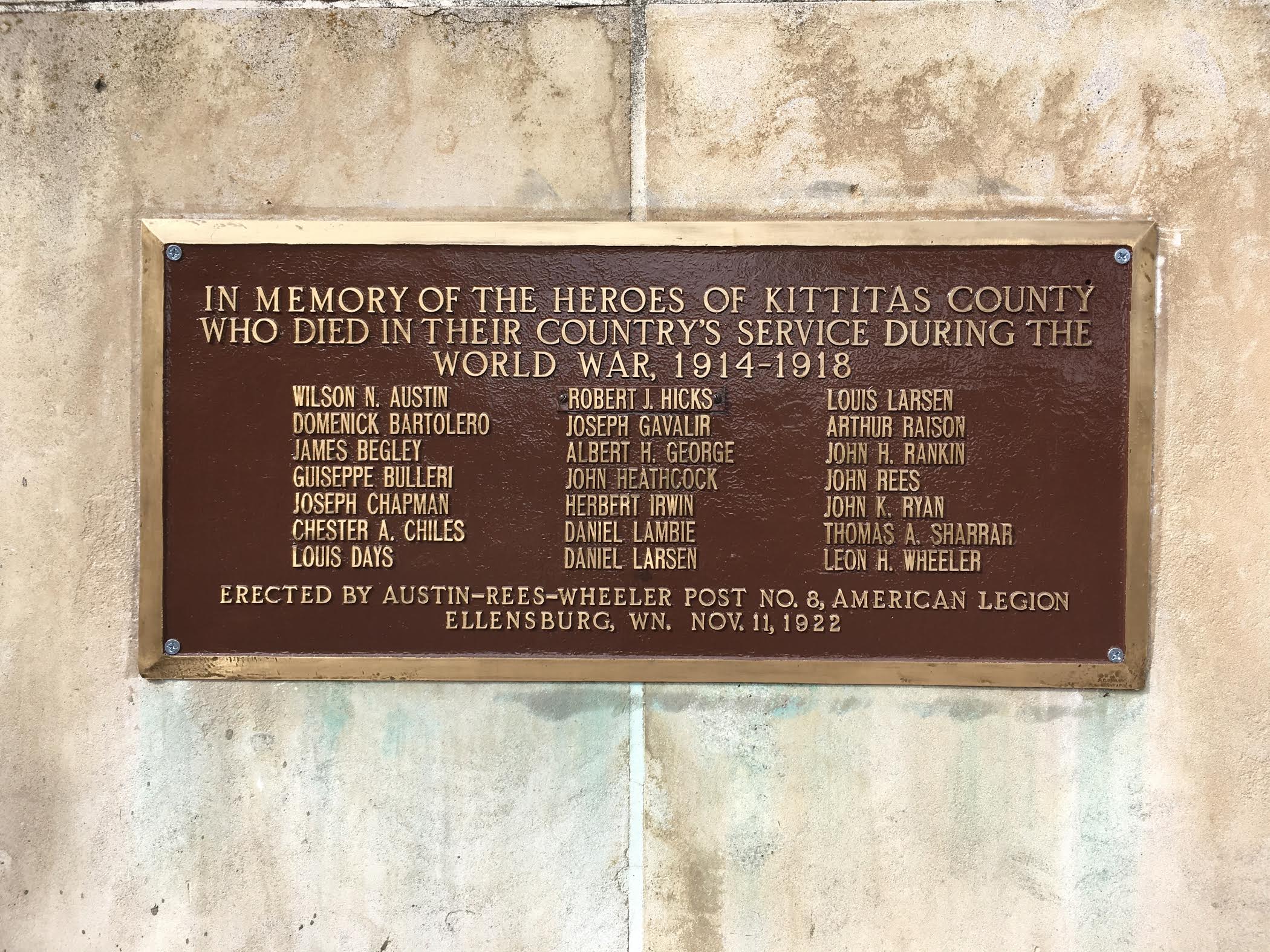 Zoom on the image : Kittitas County War Memorials