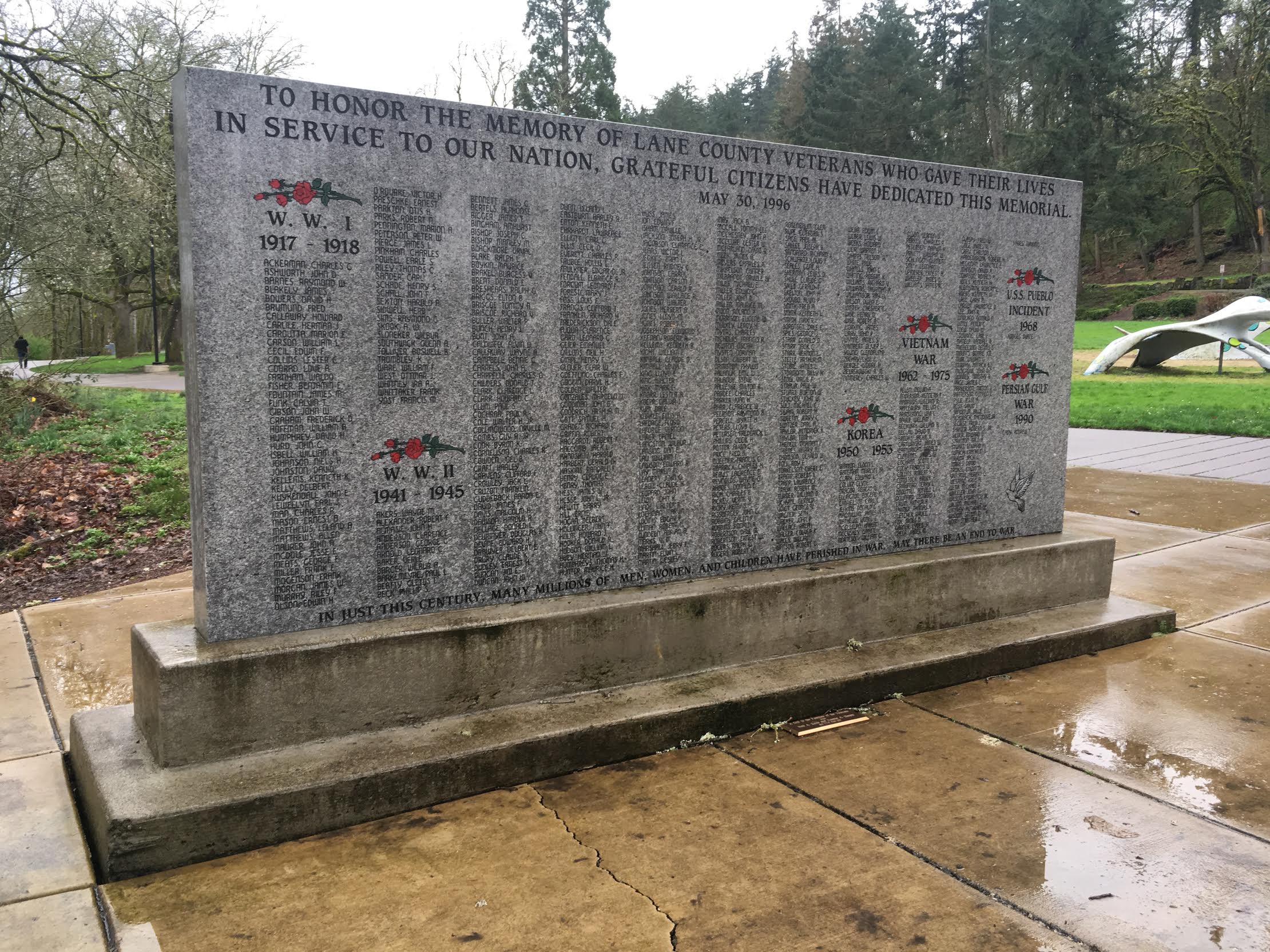 Zoom on the image : Lane County War Memorial