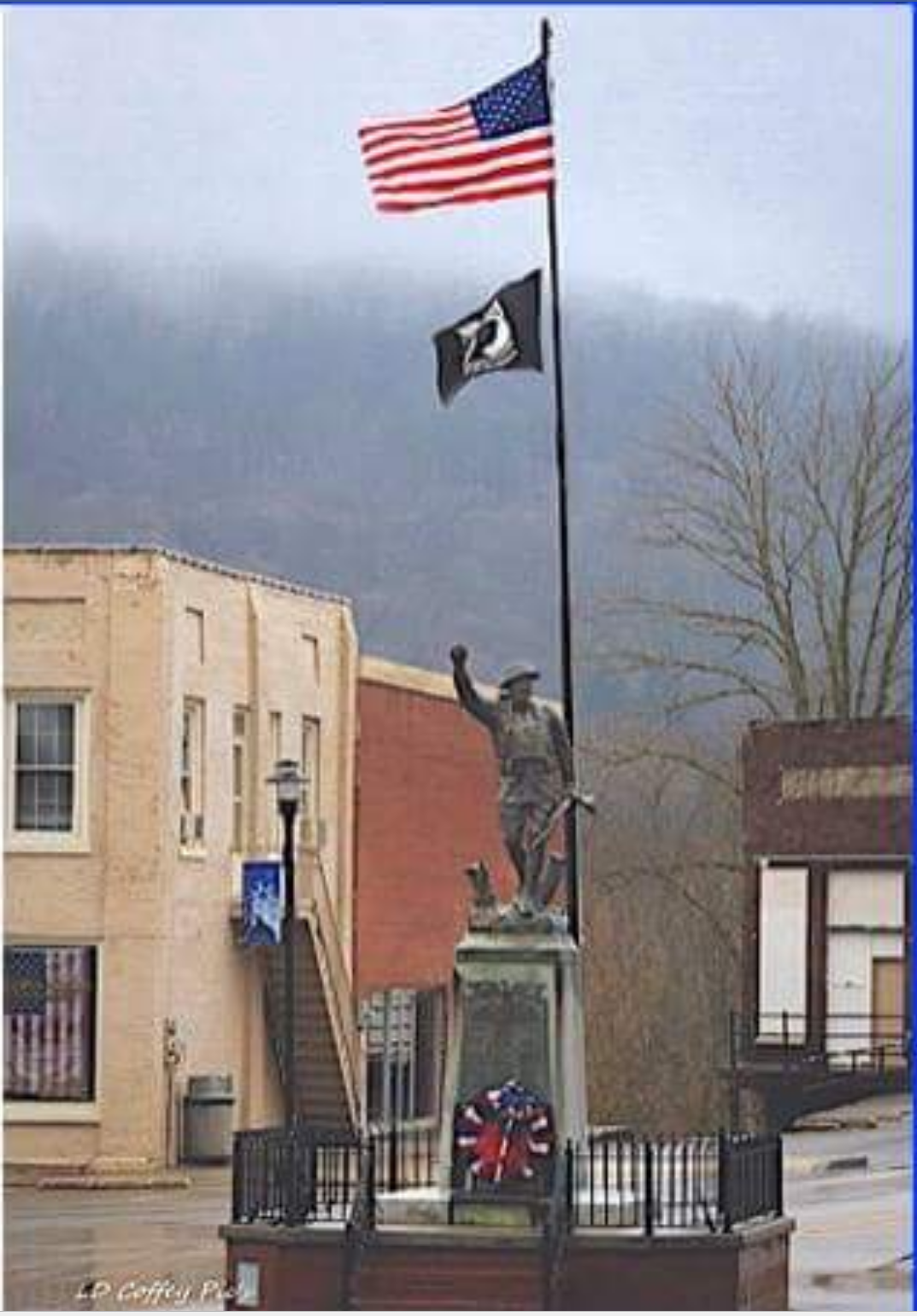 Zoom on the image : Doughboy Memorial -- Monticello