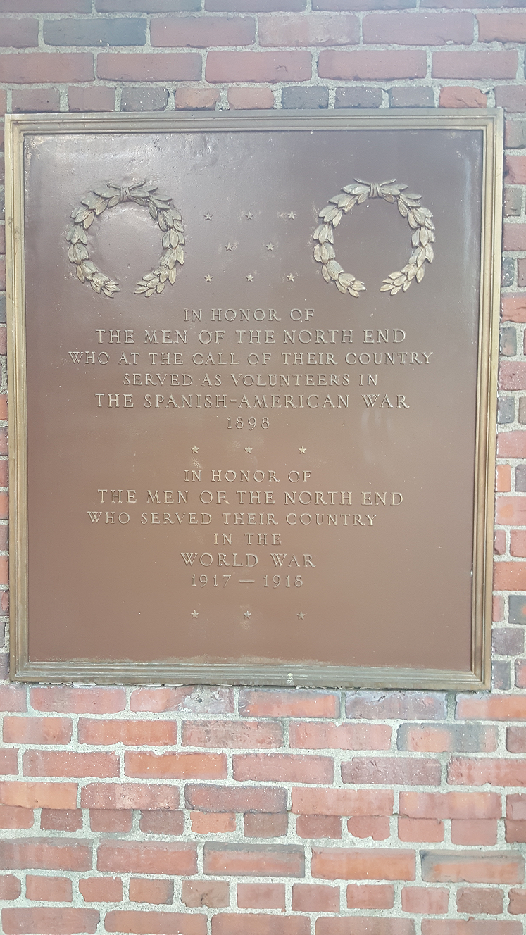 Zoom on the image : North End Memorial Plaque