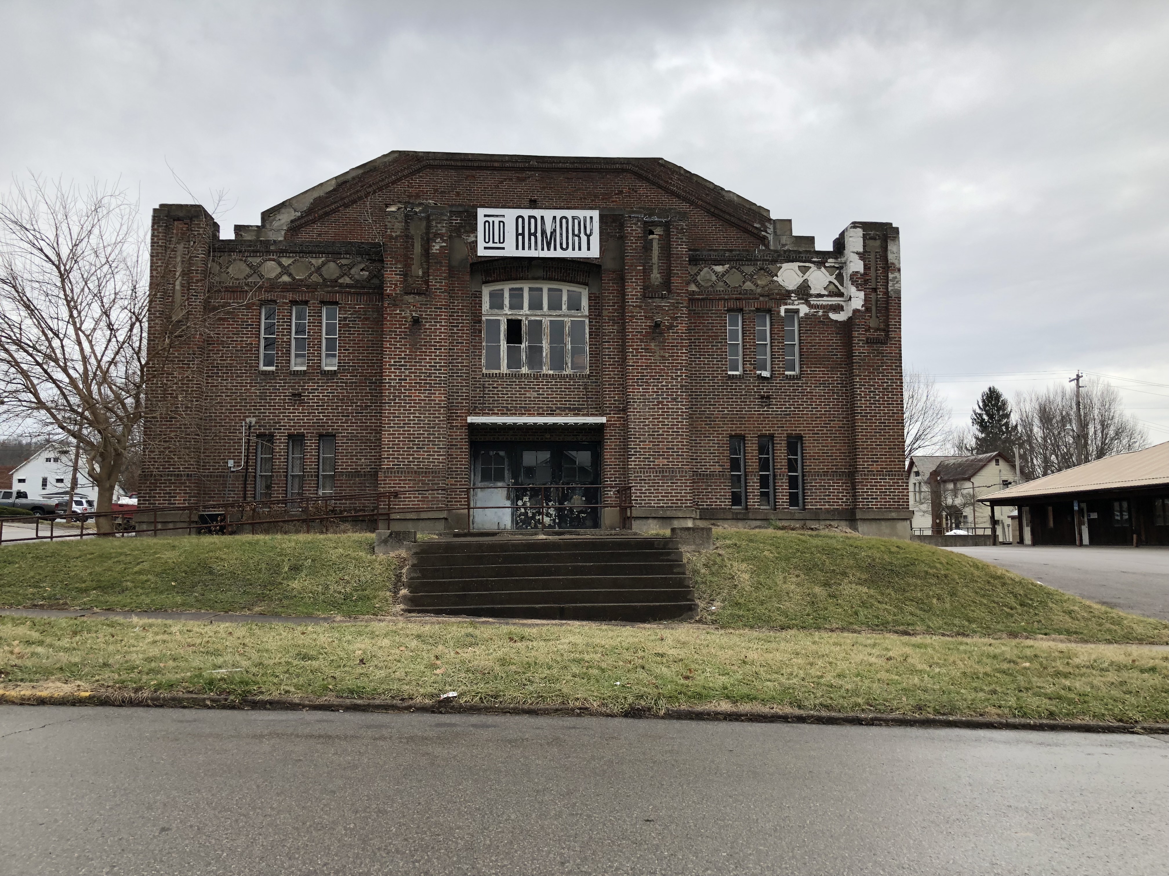 Zoom on the image : McConnelsville Ohio National Guard Armory