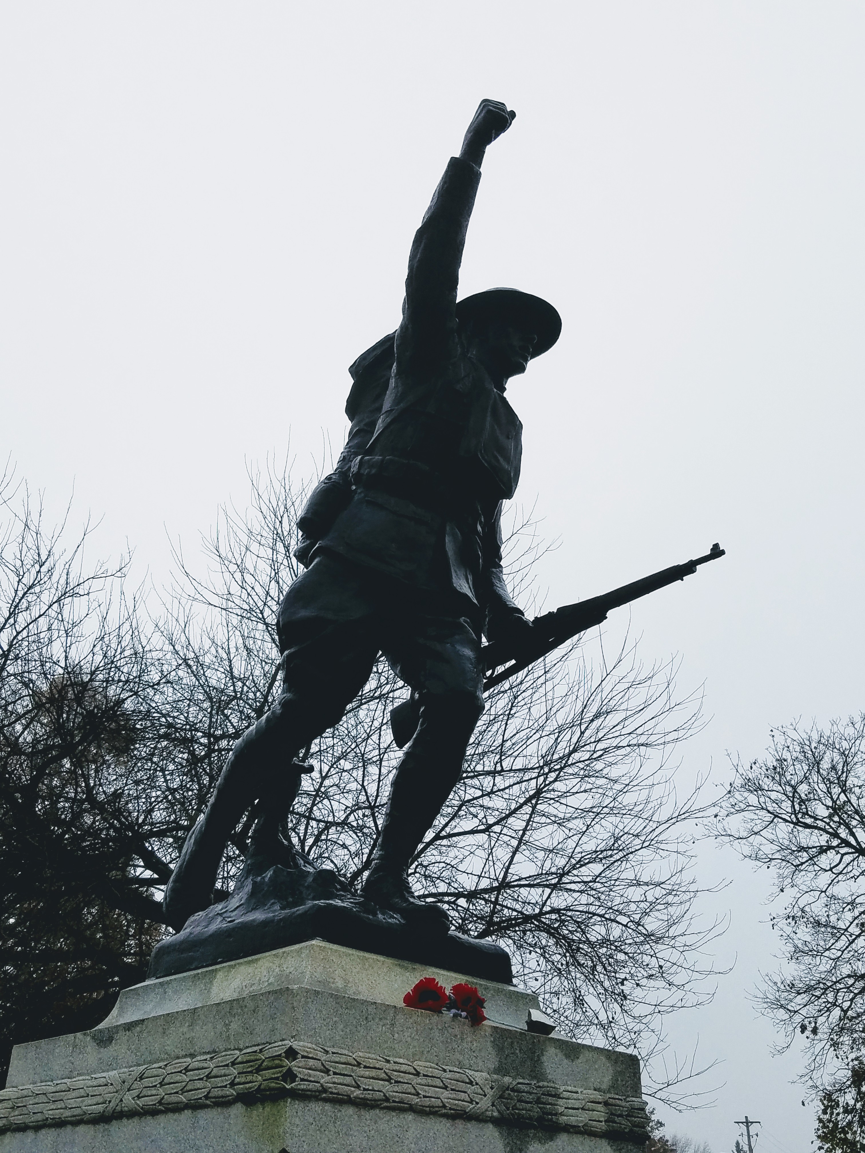 Zoom on the image : Valley Park Doughboy Statue