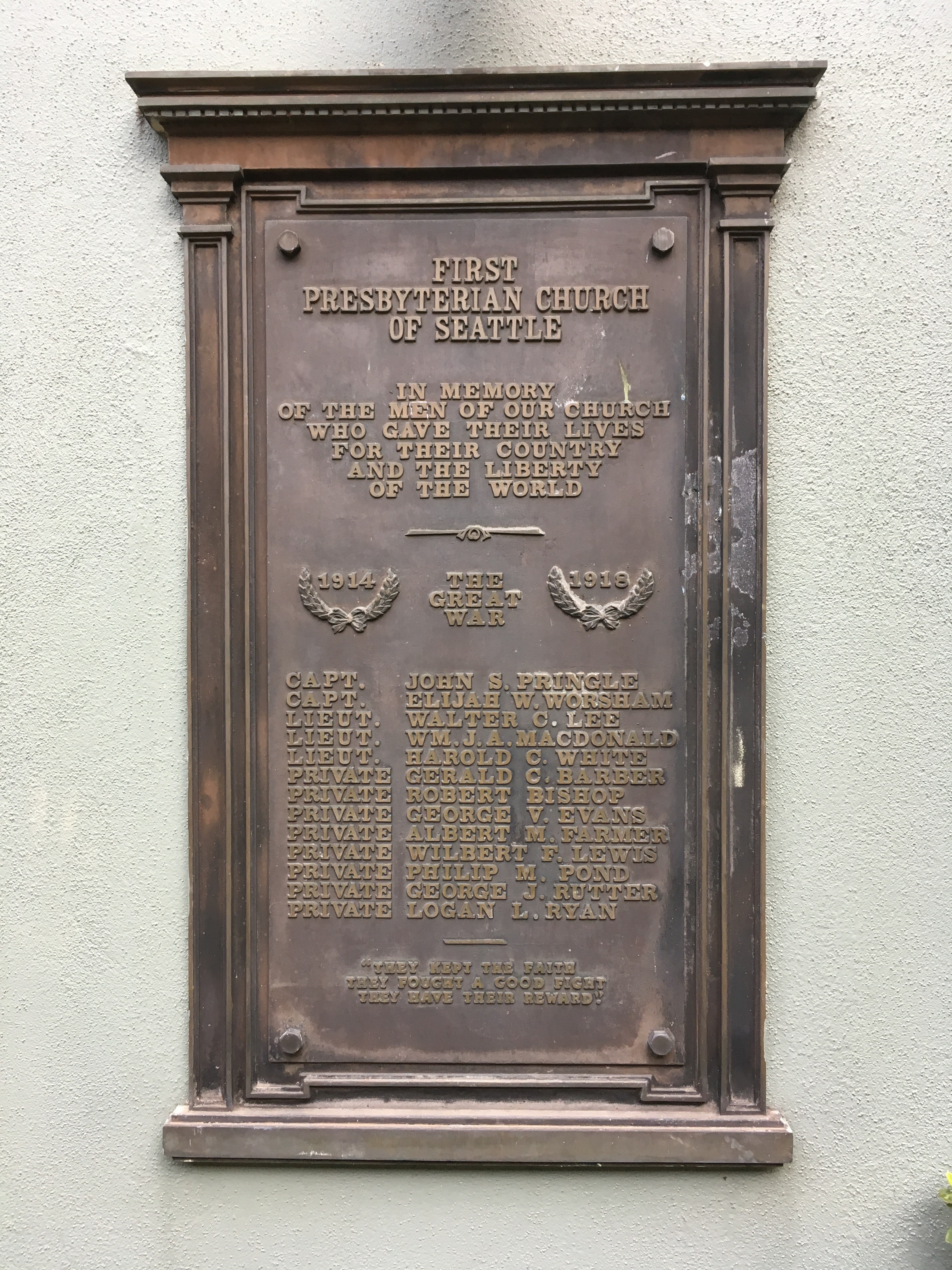Zoom on the image : The Great War Memorial 