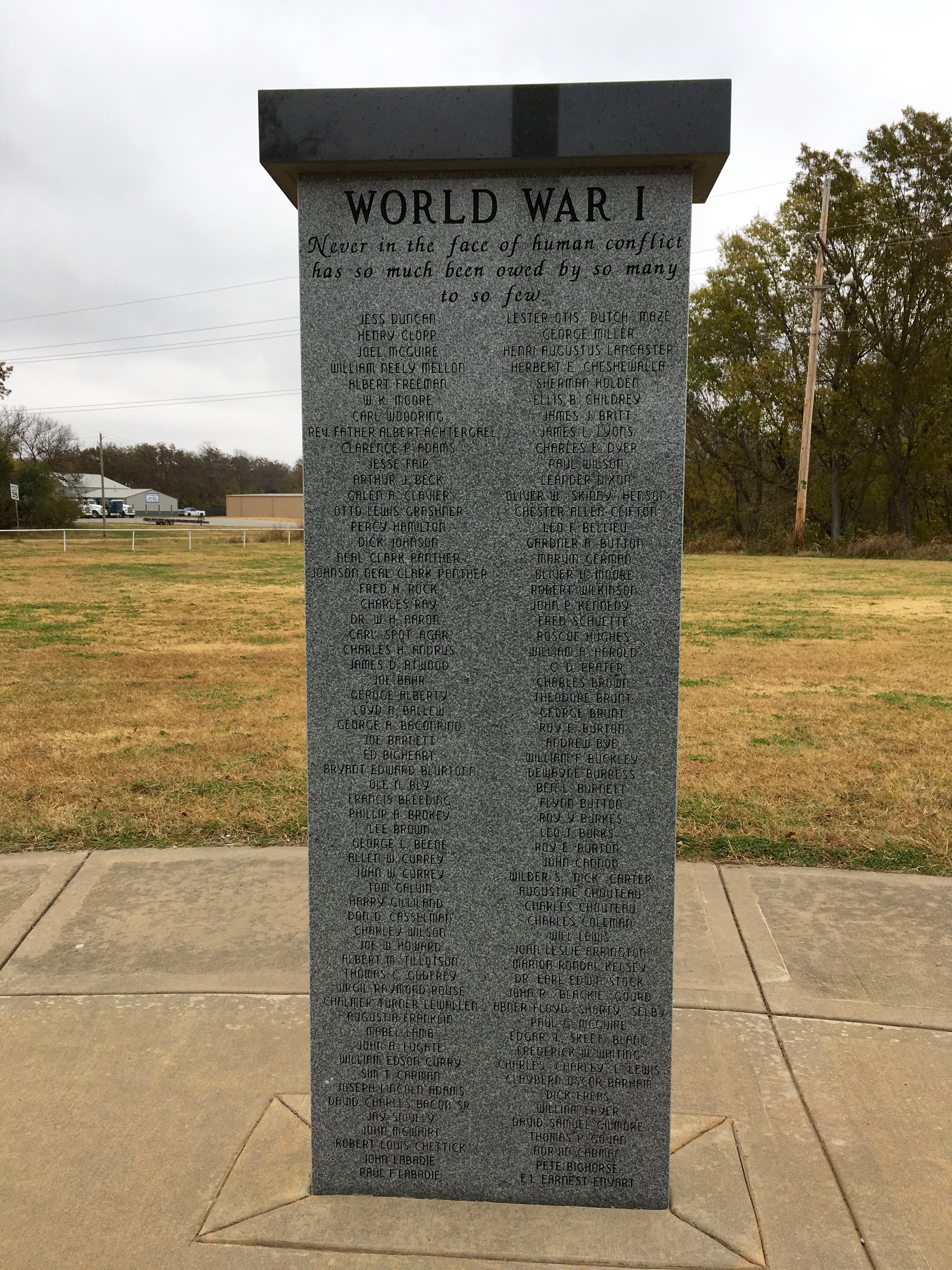 Zoom on the image : Pawhuska WWI Veterans Memorial