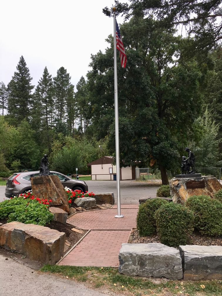 Zoom on the image : Scott Valley Soldiers  Memorial