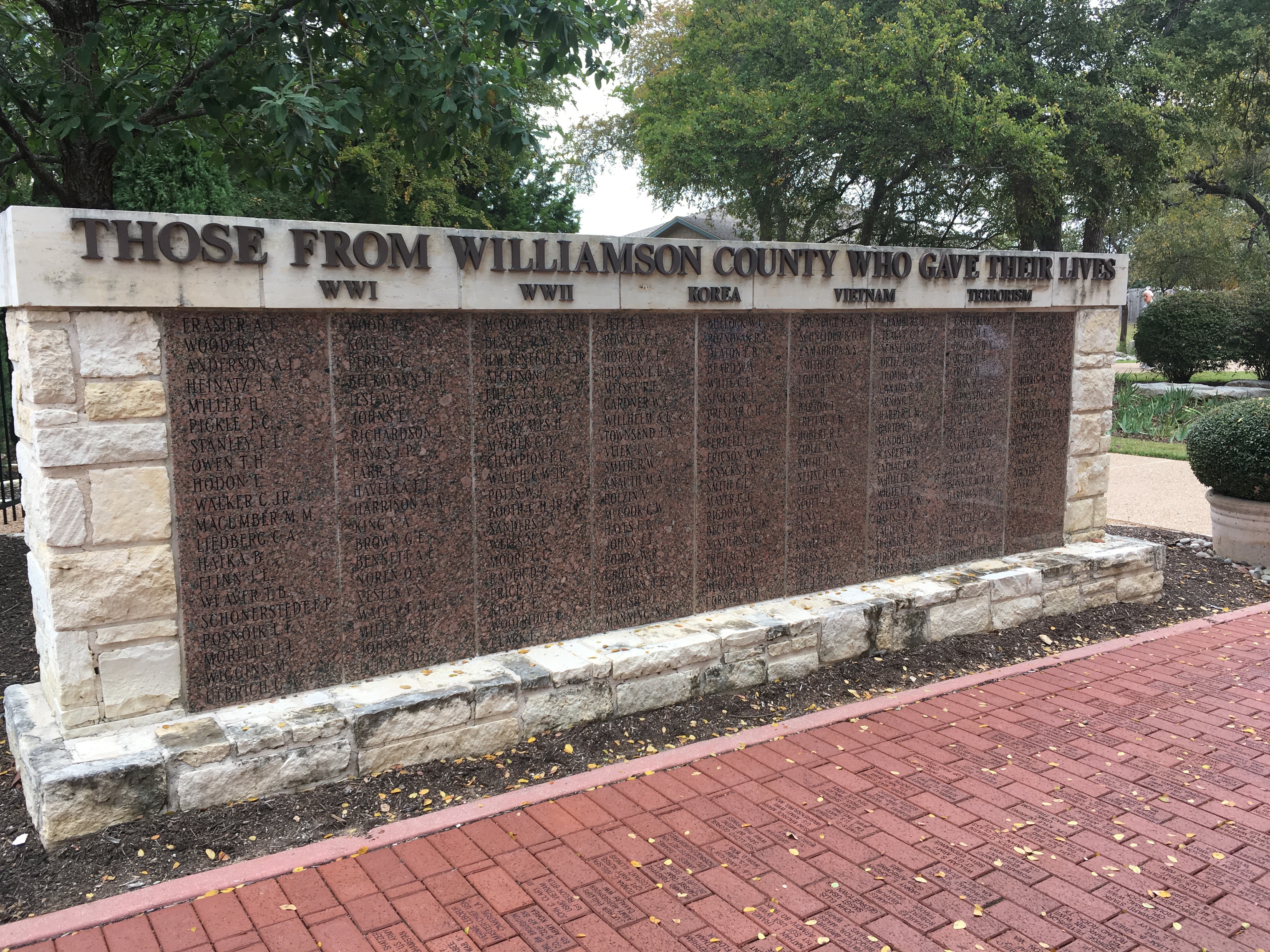 Zoom on the image : Veterans Memorial Park in the Sun City Community