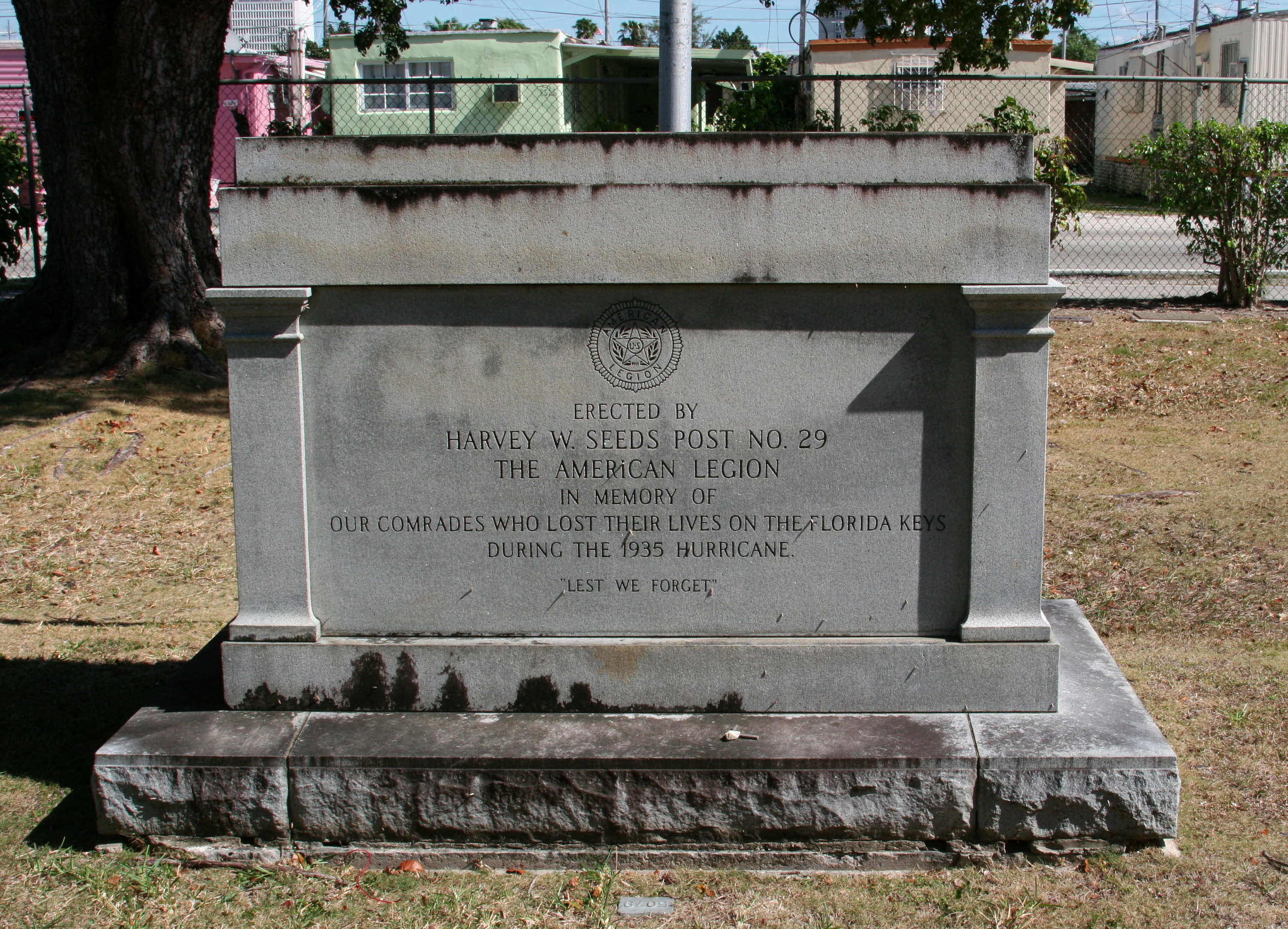Zoom on the image : 1935 Hurricane Memorial