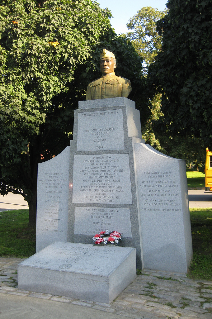 Zoom on the image : Henry Johnson Memorial