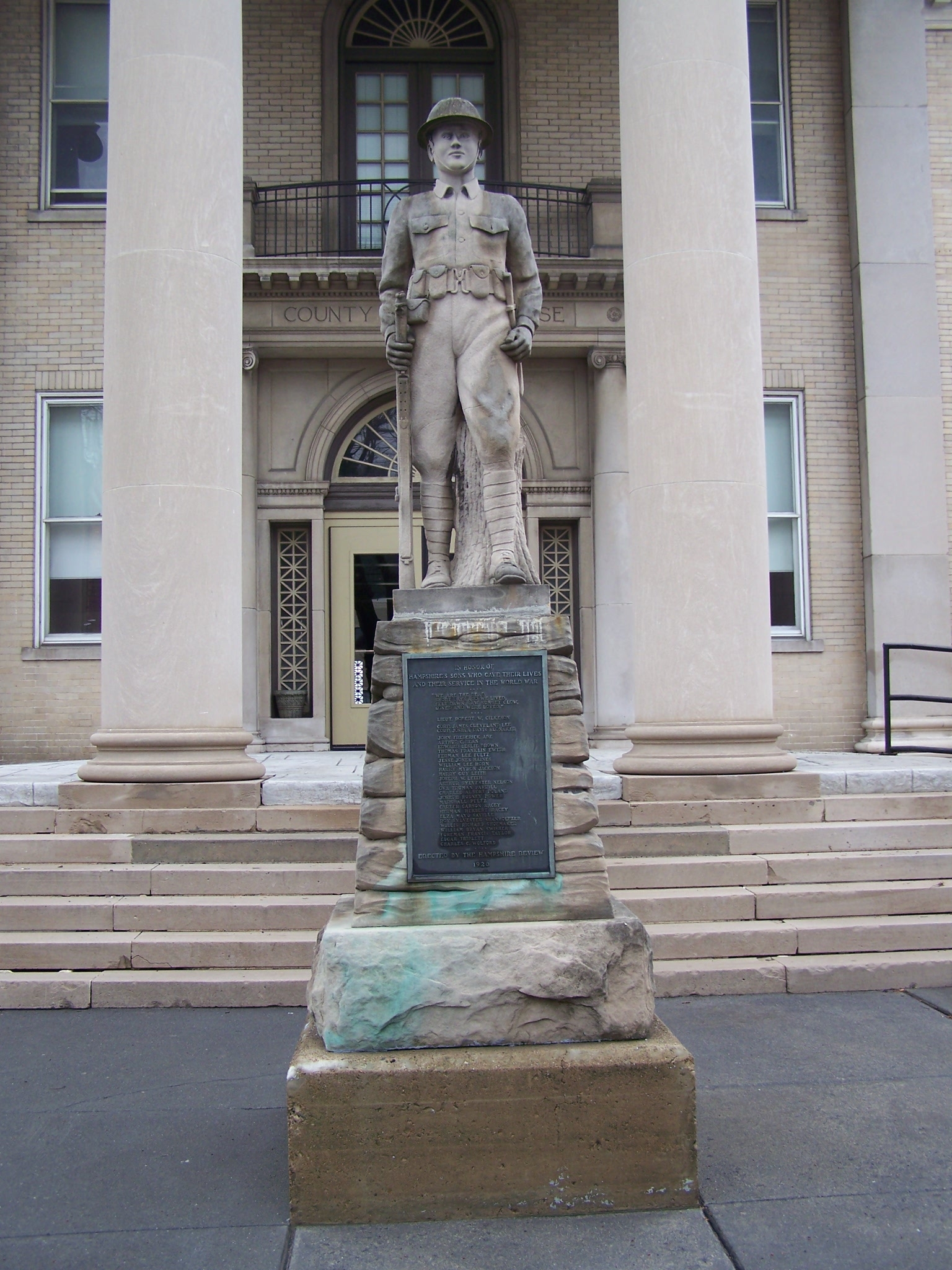 Zoom on the image : Doughboy - Hampshire County World War I Memorial