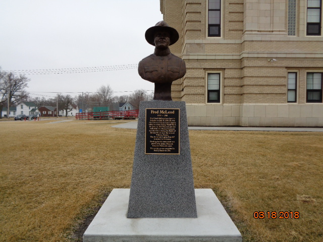 Zoom on the image : Fred McLeod WWI Memorial