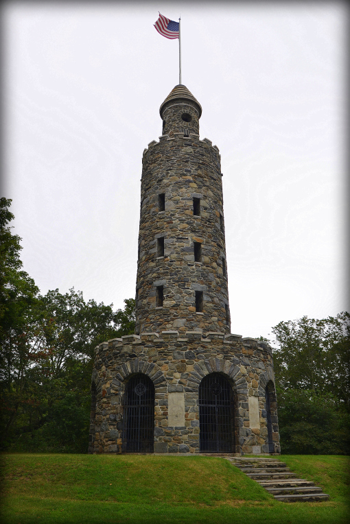Zoom on the image : Miantonomi World War I Memorial Tower