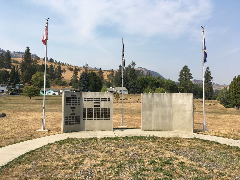 Zoom on the image : Kamiah Veterans Memorial Wall