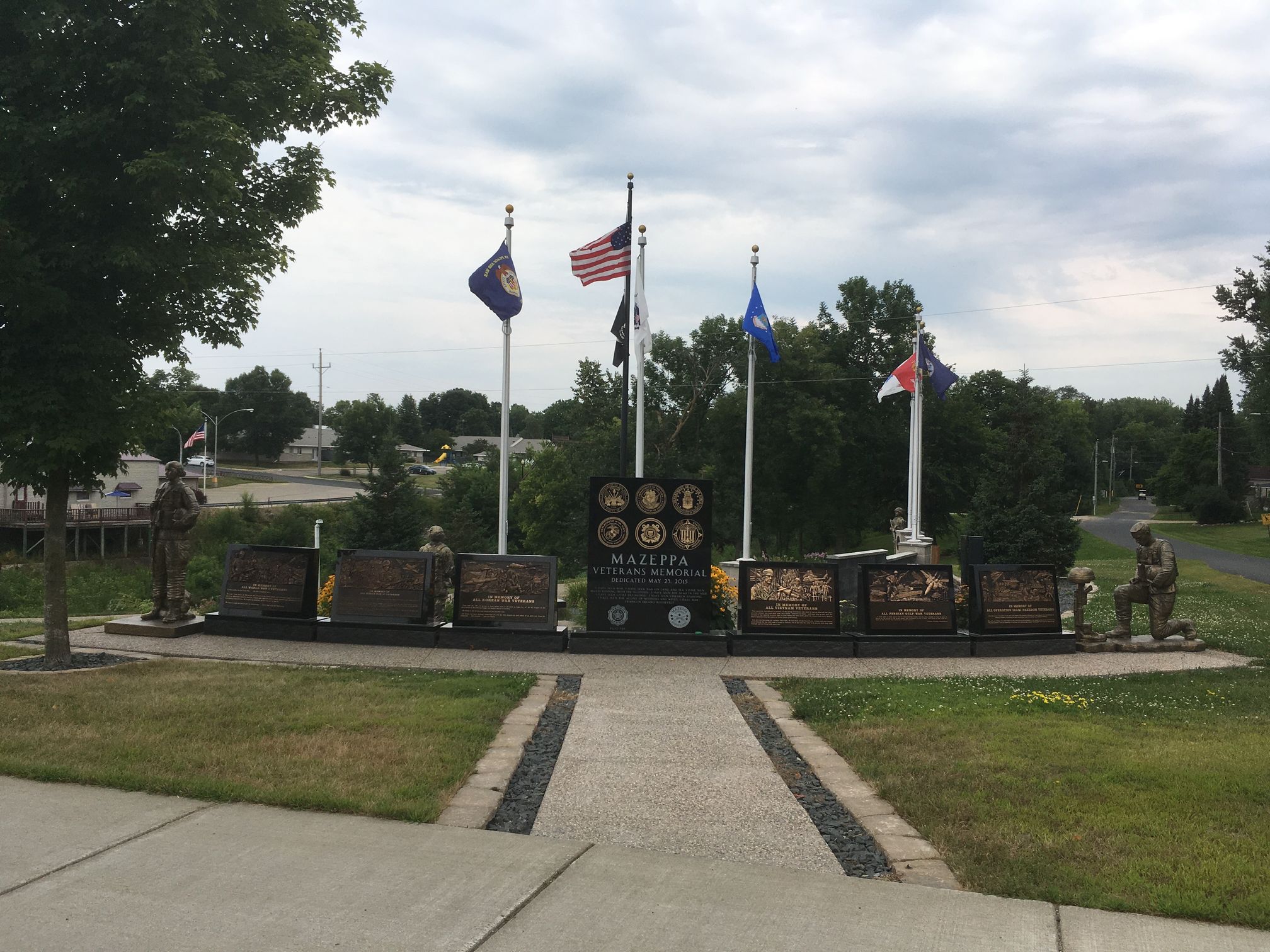 Zoom on the image : Mazeppa Veterans Memorial