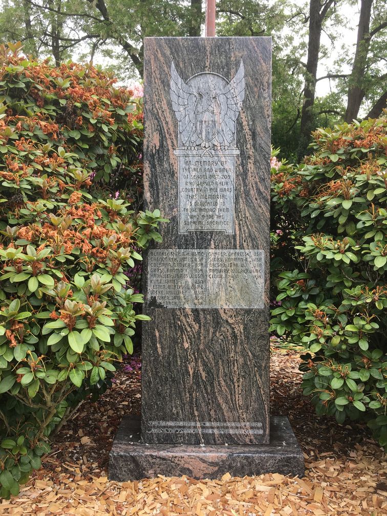 Zoom on the image : Mossyrock Garden Club Memorial Park