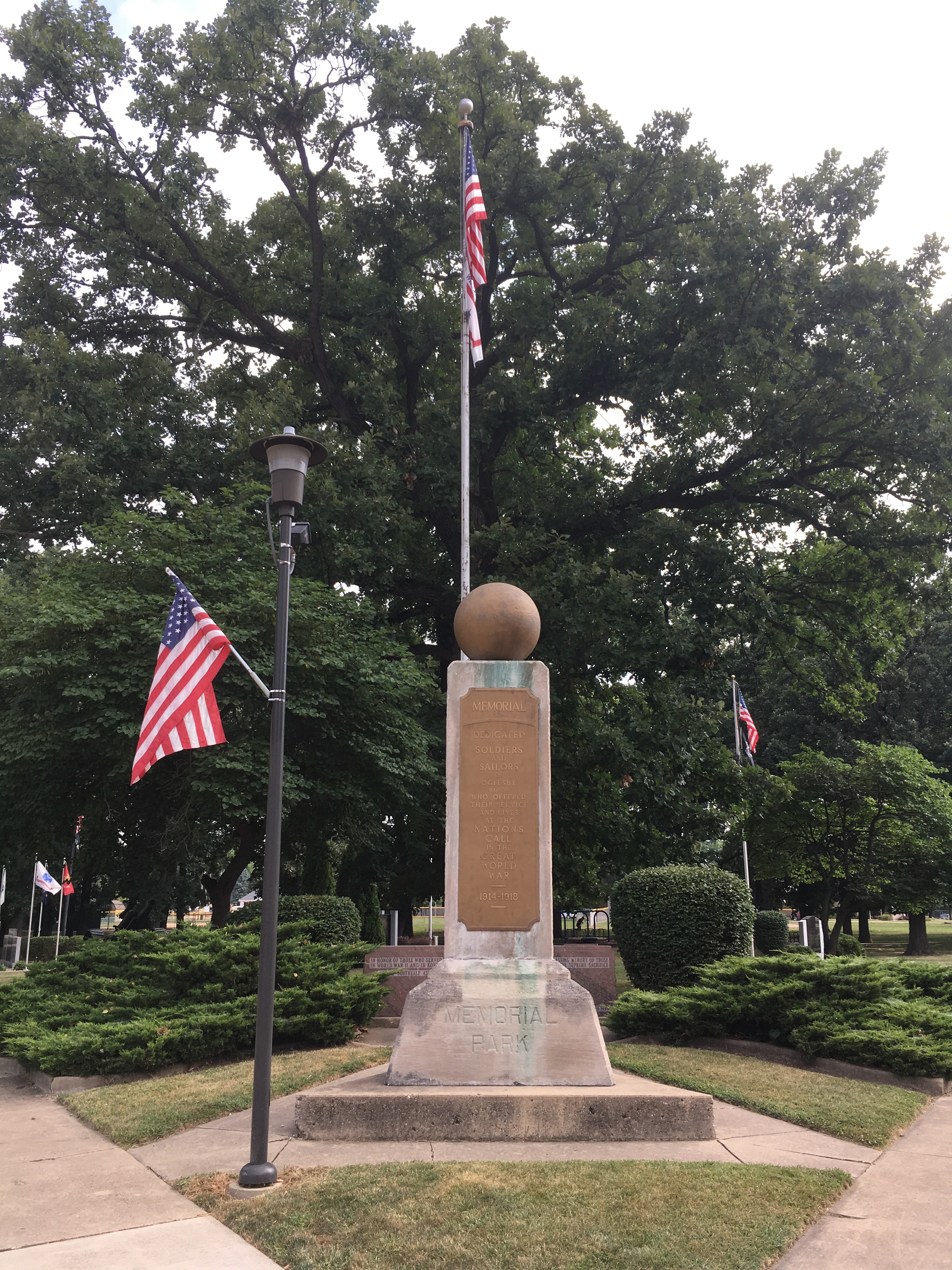 Zoom on the image : War Memorial Park 