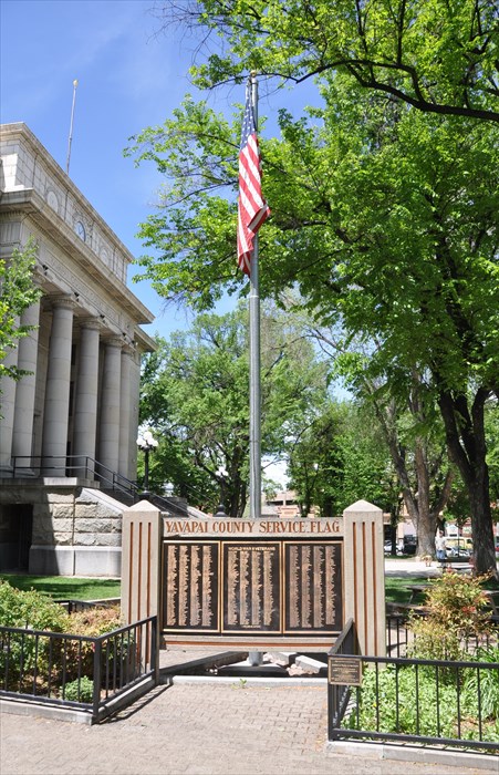 Zoom on the image : Prescott War Memorial