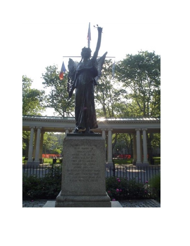 Zoom on the image : McGolrick Park War Memorial
