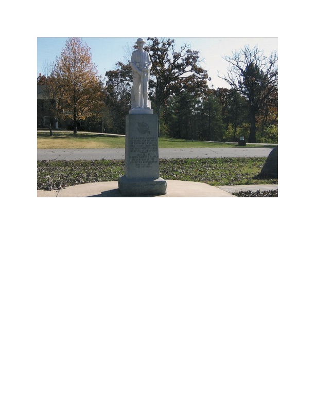Zoom on the image : Memorial to World War I Dead