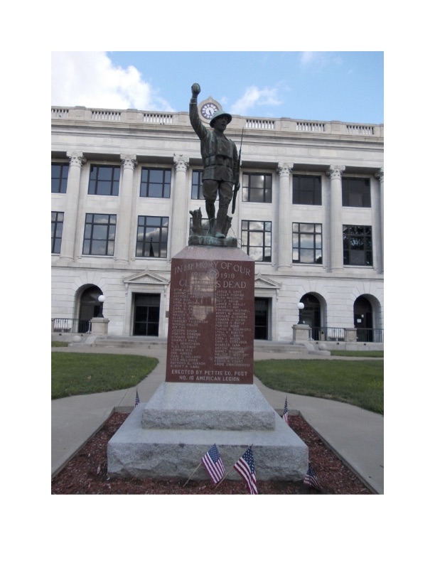 Zoom on the image : Sedalia Doughboy Statue