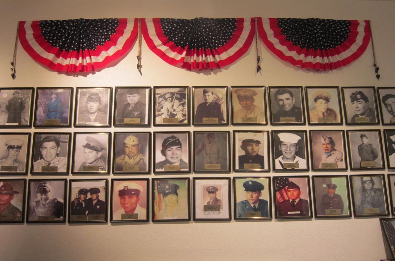 Zoom on the image : Bishop Paiute Veterans Memorial Wall