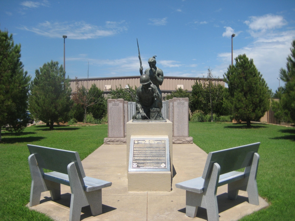 Zoom on the image : Comanche Veterans Court of Honor 