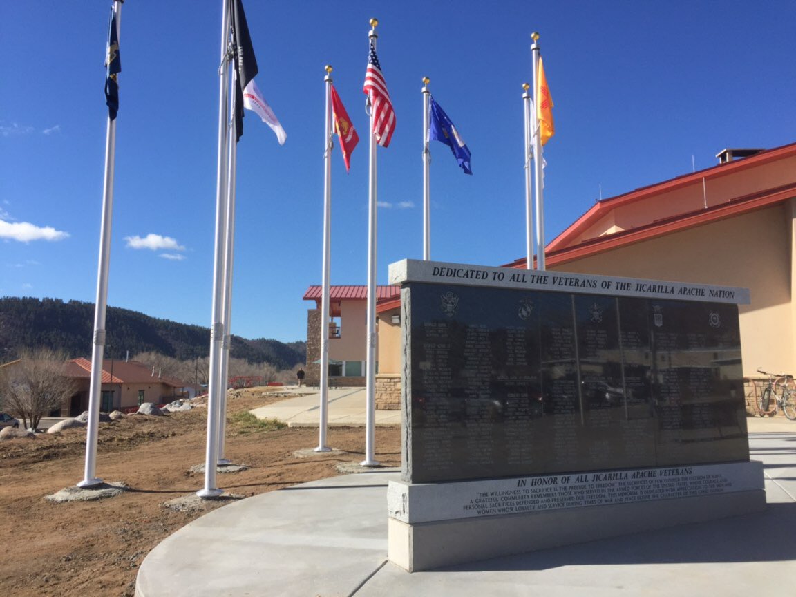 Zoom on the image : Jicarilla Apache Nation Veterans Memorial