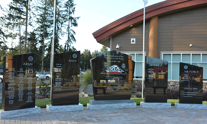 Zoom on the image : Nisqually Indian Tribe Veterans Memorial