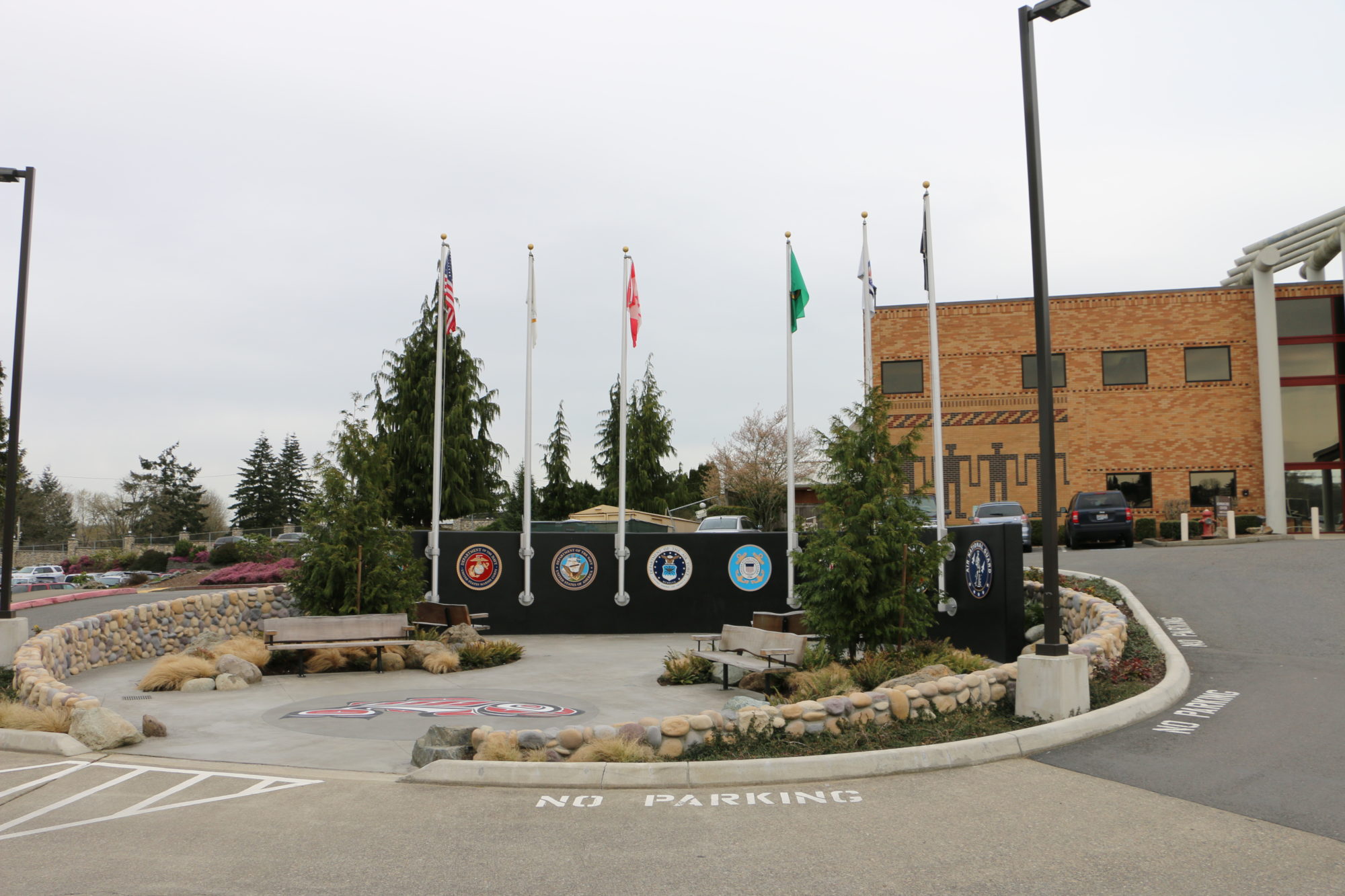 Zoom on the image : Puyallup Tribe of Indians Veterans Memorial 