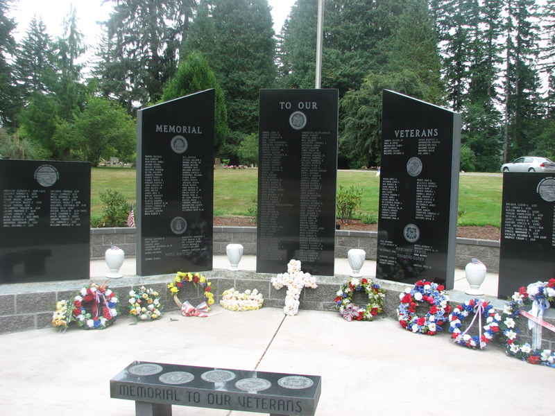 Zoom on the image : Siletz Native American War Memorial 