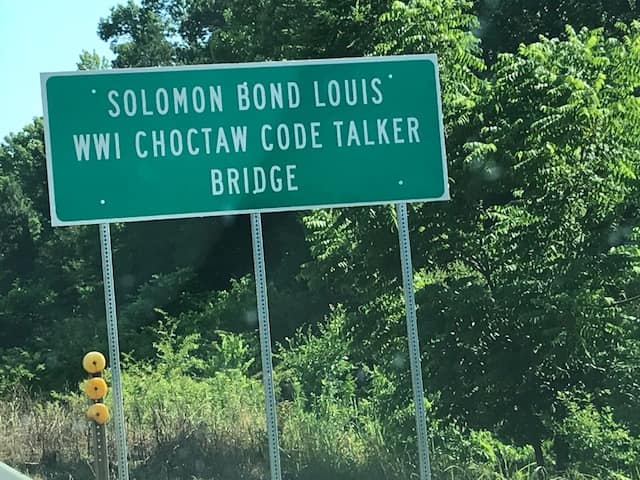 Zoom on the image : Solomon Bond Louis Code Talker Bridge