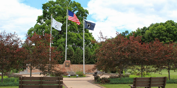 Zoom on the image : Stockbridge Munsee Mohicans Veteran’s Memorial 