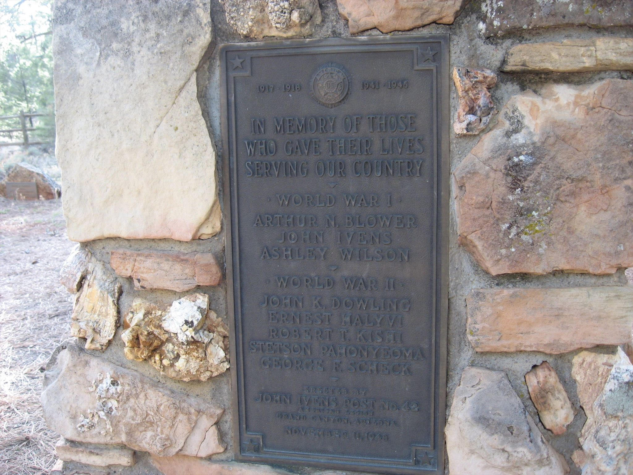 Zoom on the image : Grand Canyon Pioneer Cemetery