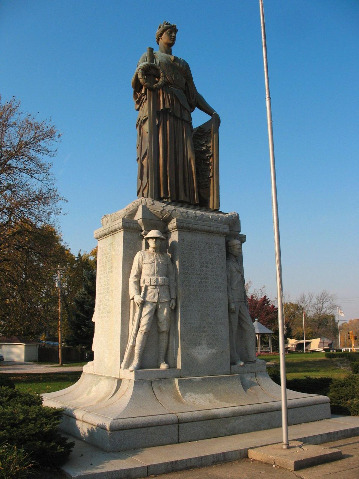 Zoom on the image : World War I Victory Monument