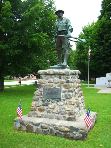 Zoom on the image : Swanton World War I Memorial