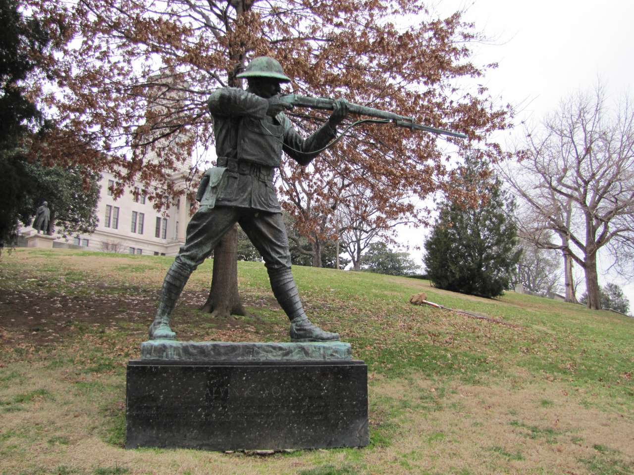 Zoom on the image : Sergeant Alvin C. York Statue