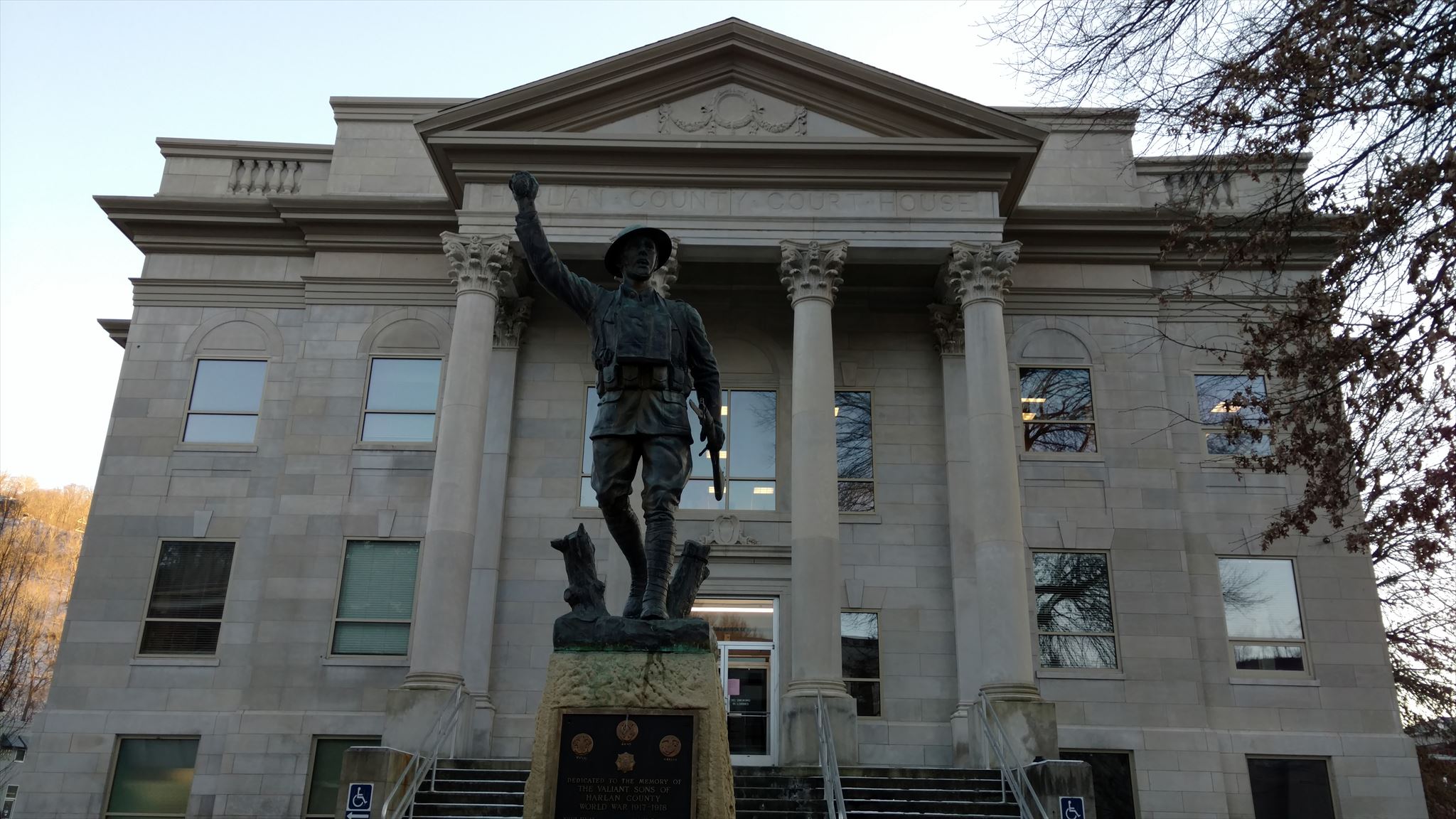 Zoom on the image : The Harlan Doughboy