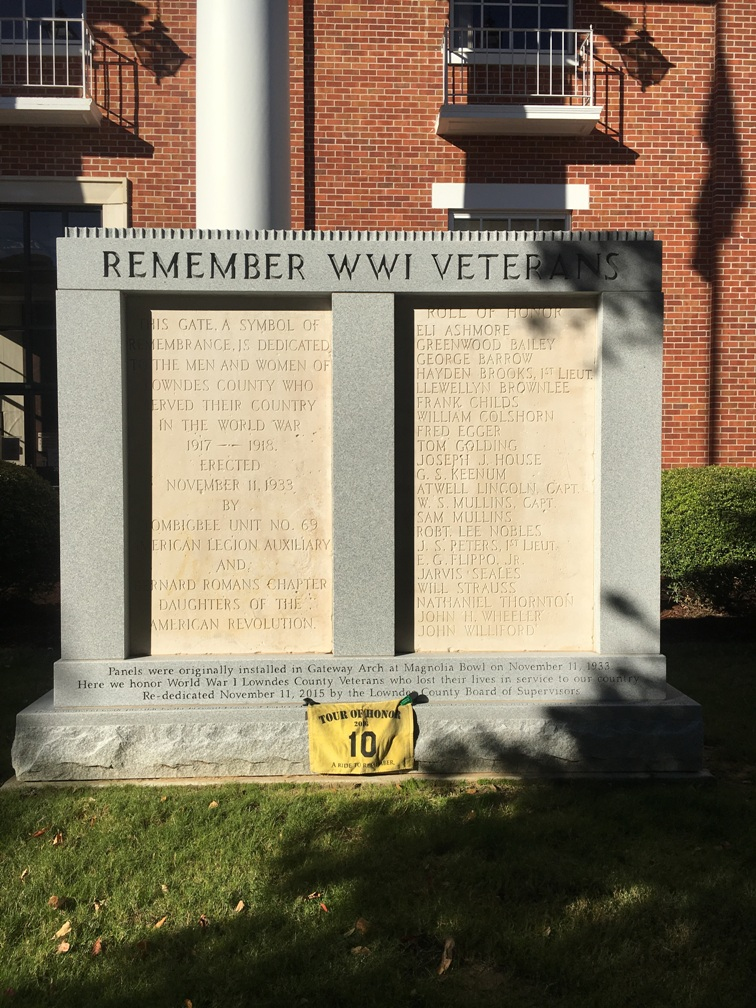 Zoom on the image : Lowndes County WWI Memorial