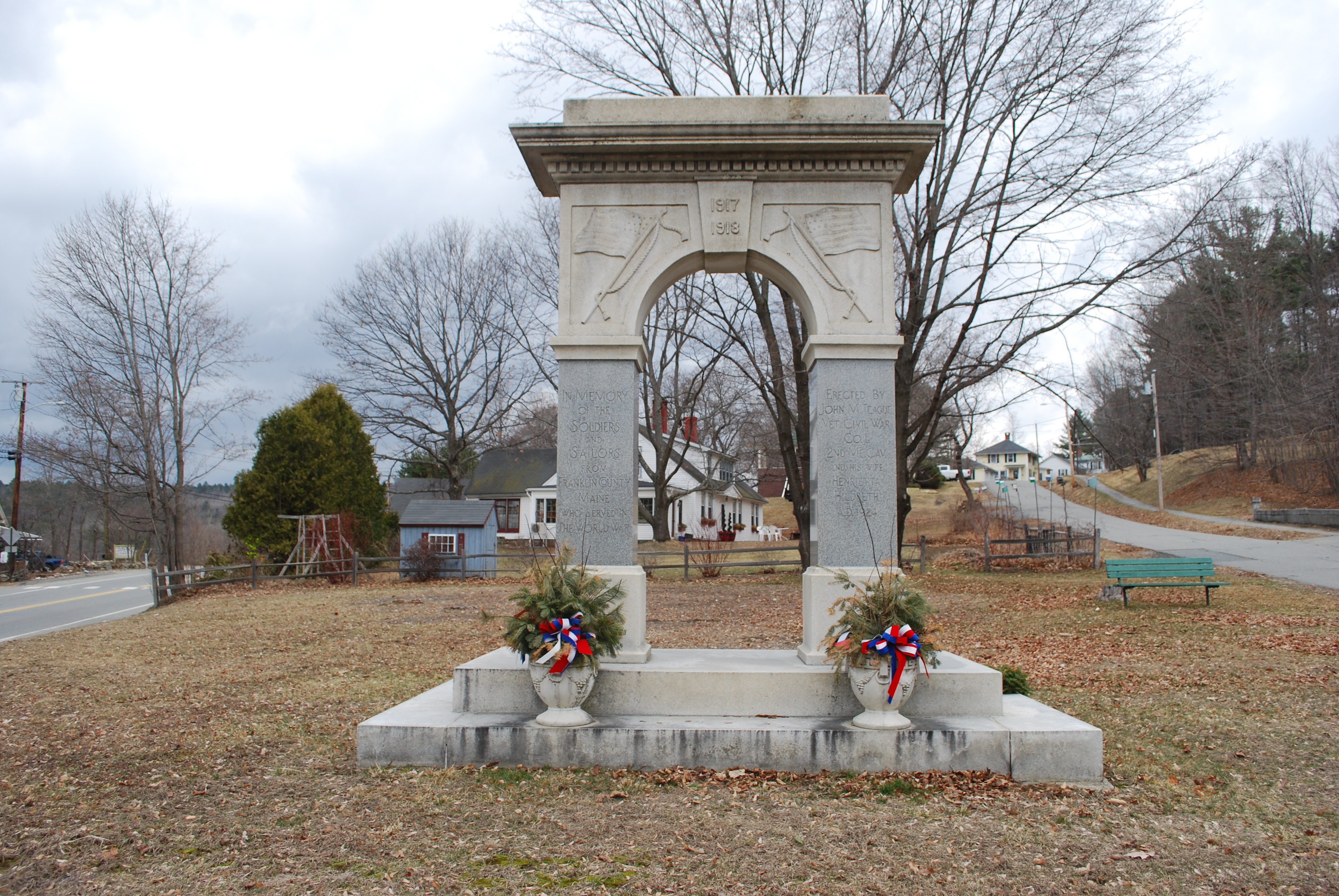 Zoom on the image : Franklin County World War I Memorial Arch