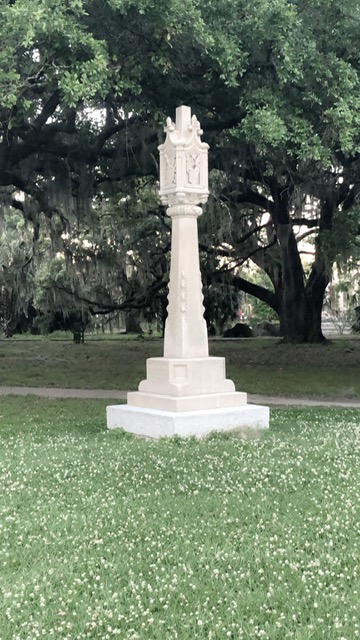 Zoom on the image : Great War Memorial in City Park
