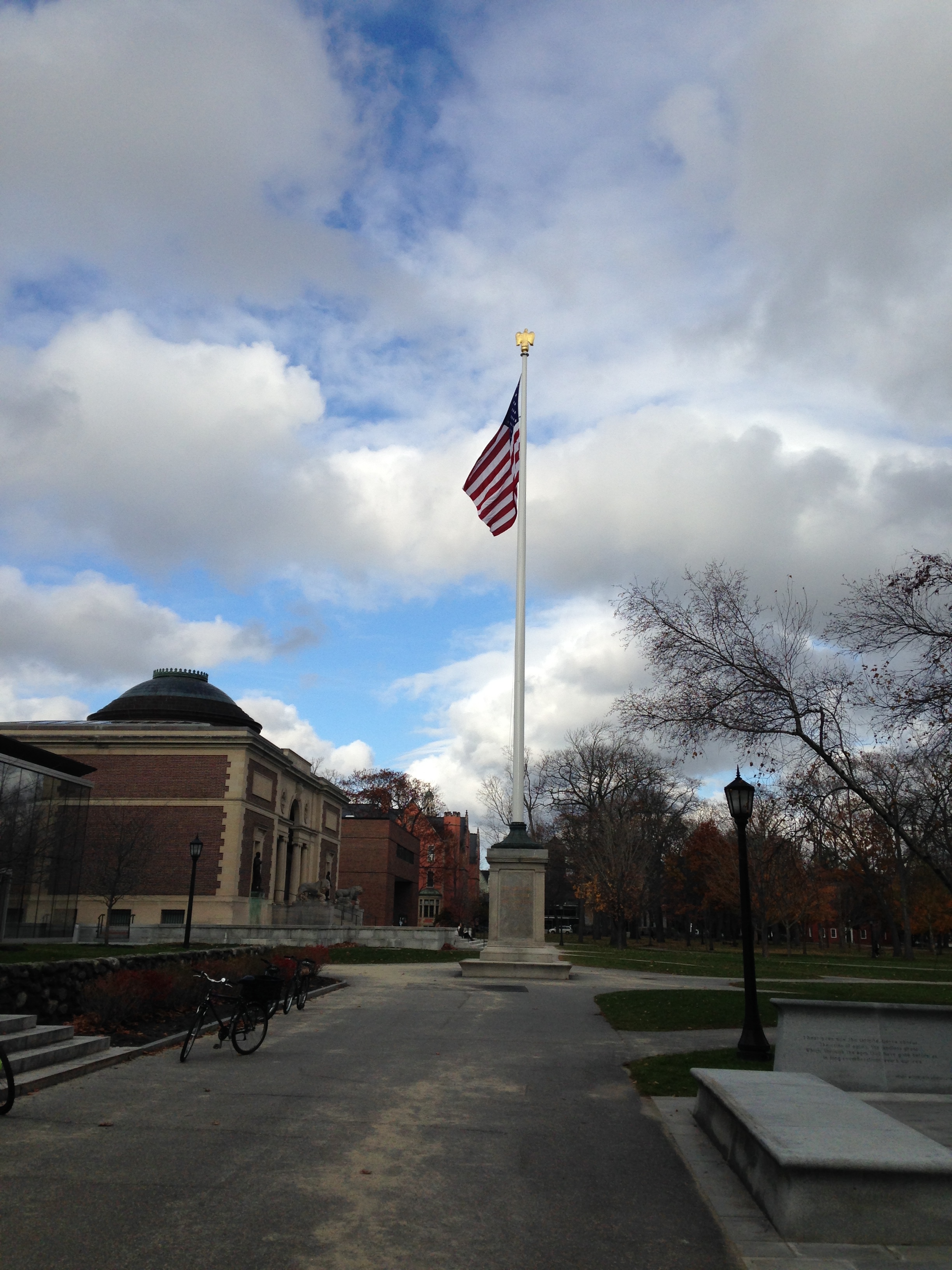 Zoom on the image : Bowdoin College World War I Monument