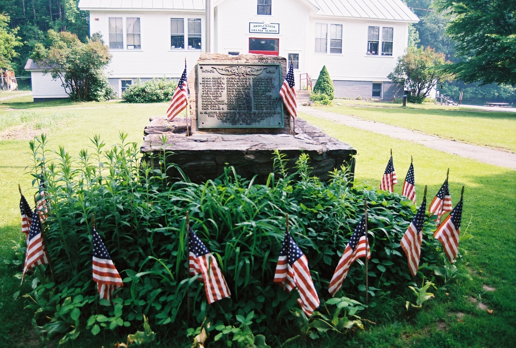 Zoom on the image : Bridgewater WWI Honor Roll