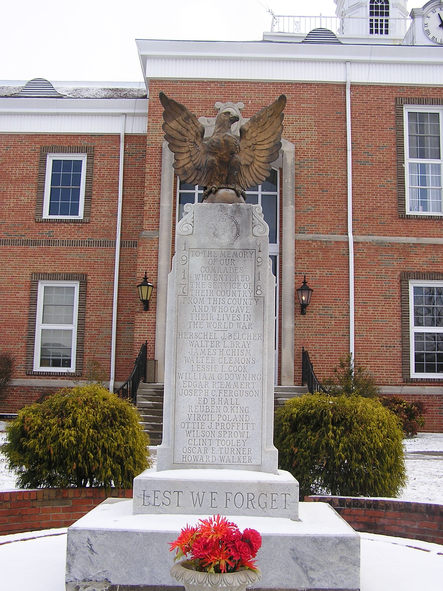 Zoom on the image : Monroe County World War I Memorial