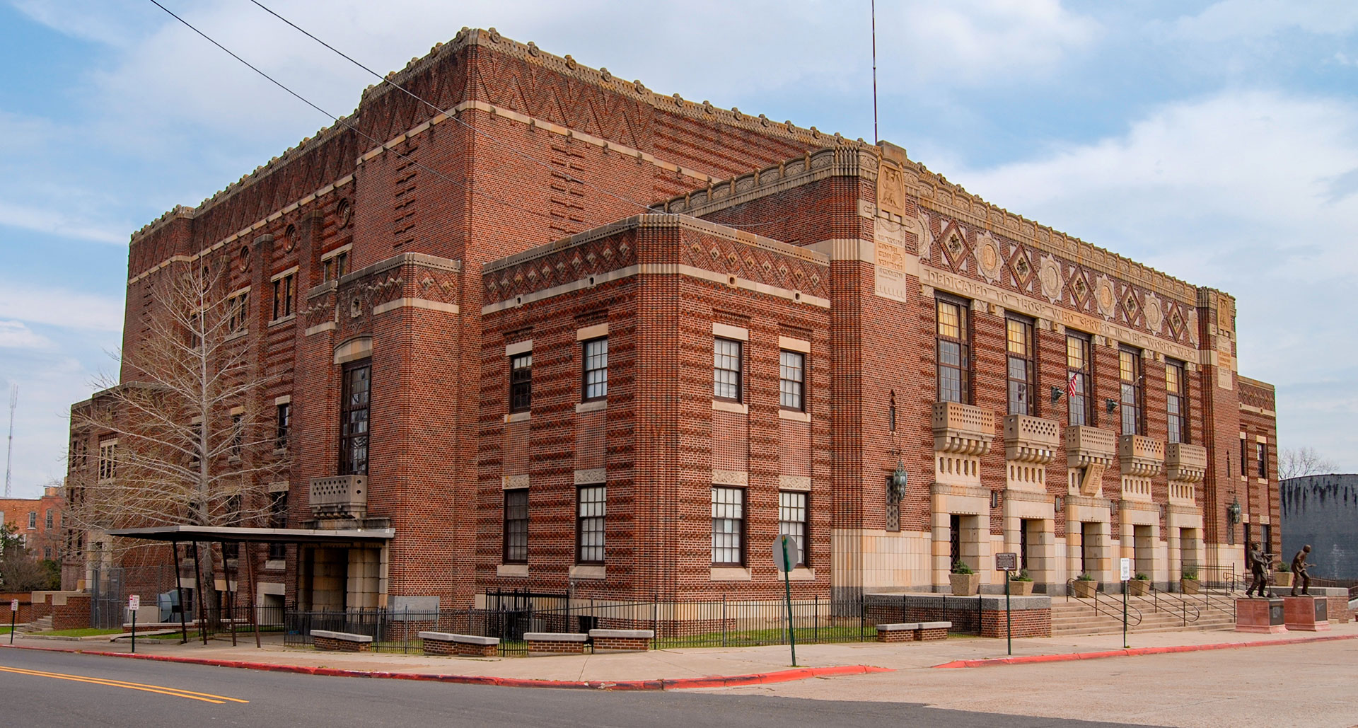 Zoom on the image : Shreveport Municipal Memorial Auditorium