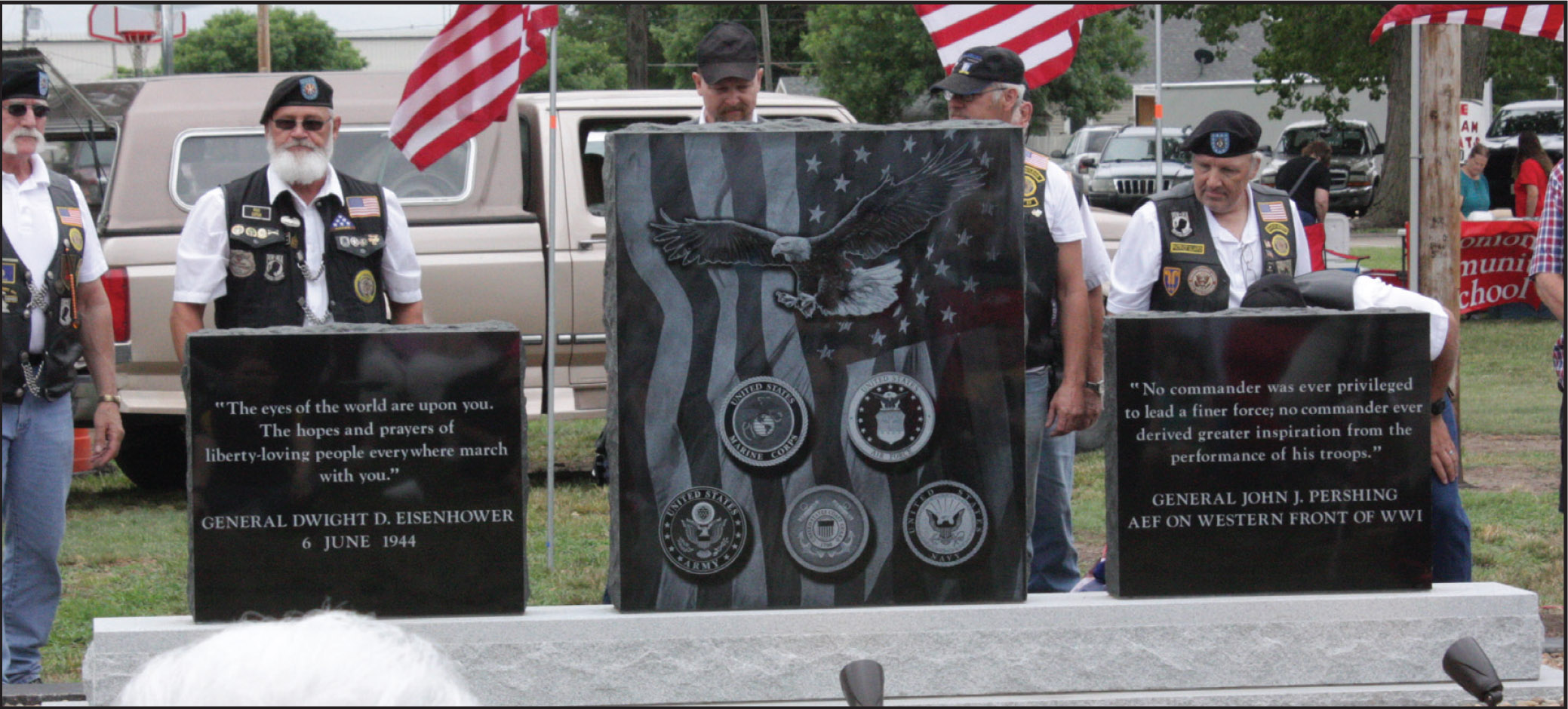 Zoom on the image : Solomon War/Veterans Memorial