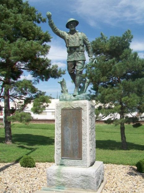 Zoom on the image : Spirit of the American Doughboy - Axtell