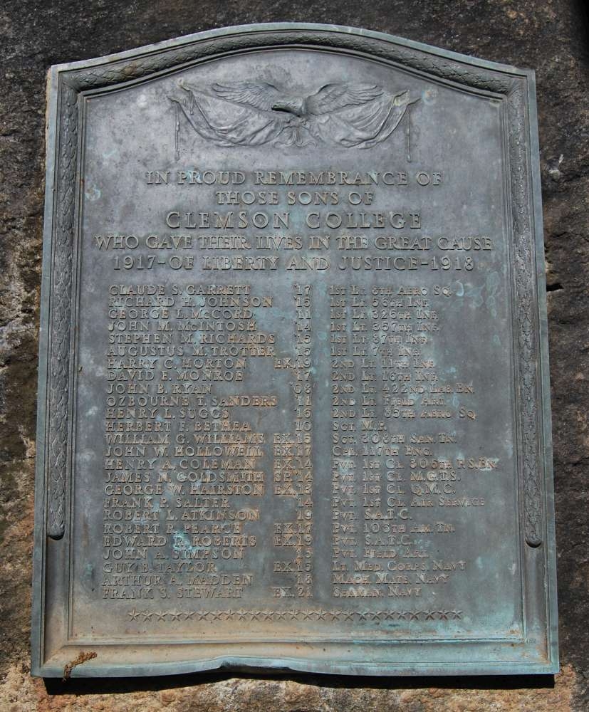 Zoom on the image : Clemson College WWI Memorial