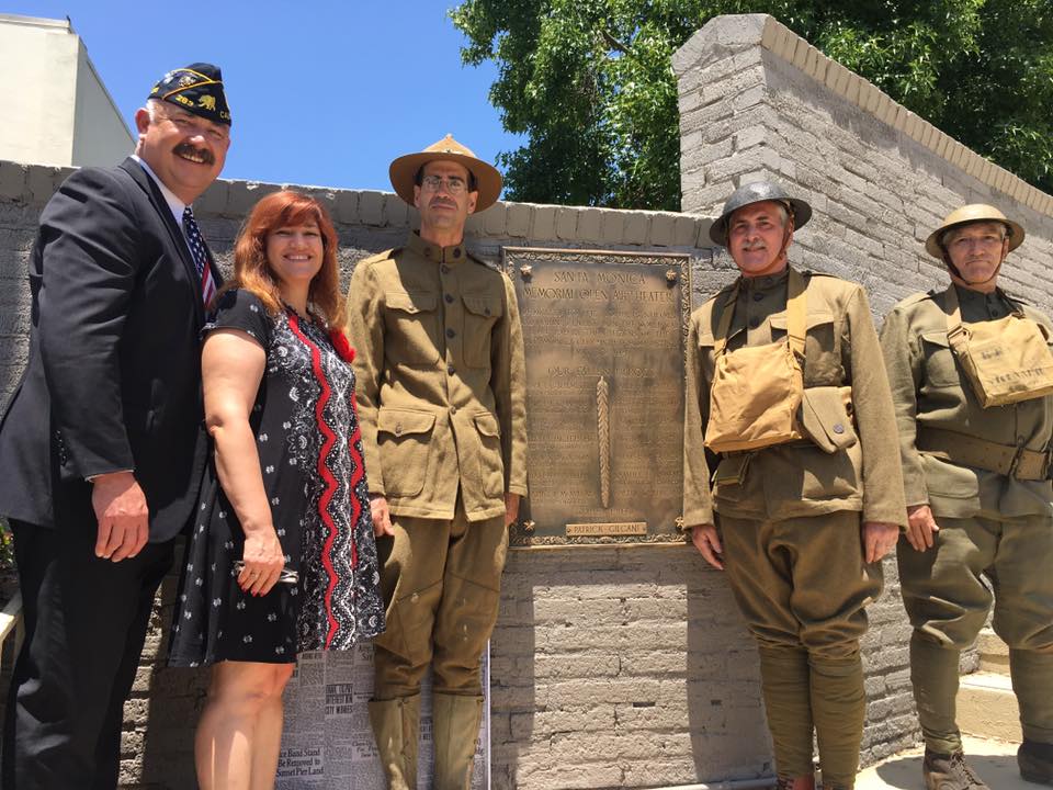 Zoom on the image : WW1 Memorial Plaque 