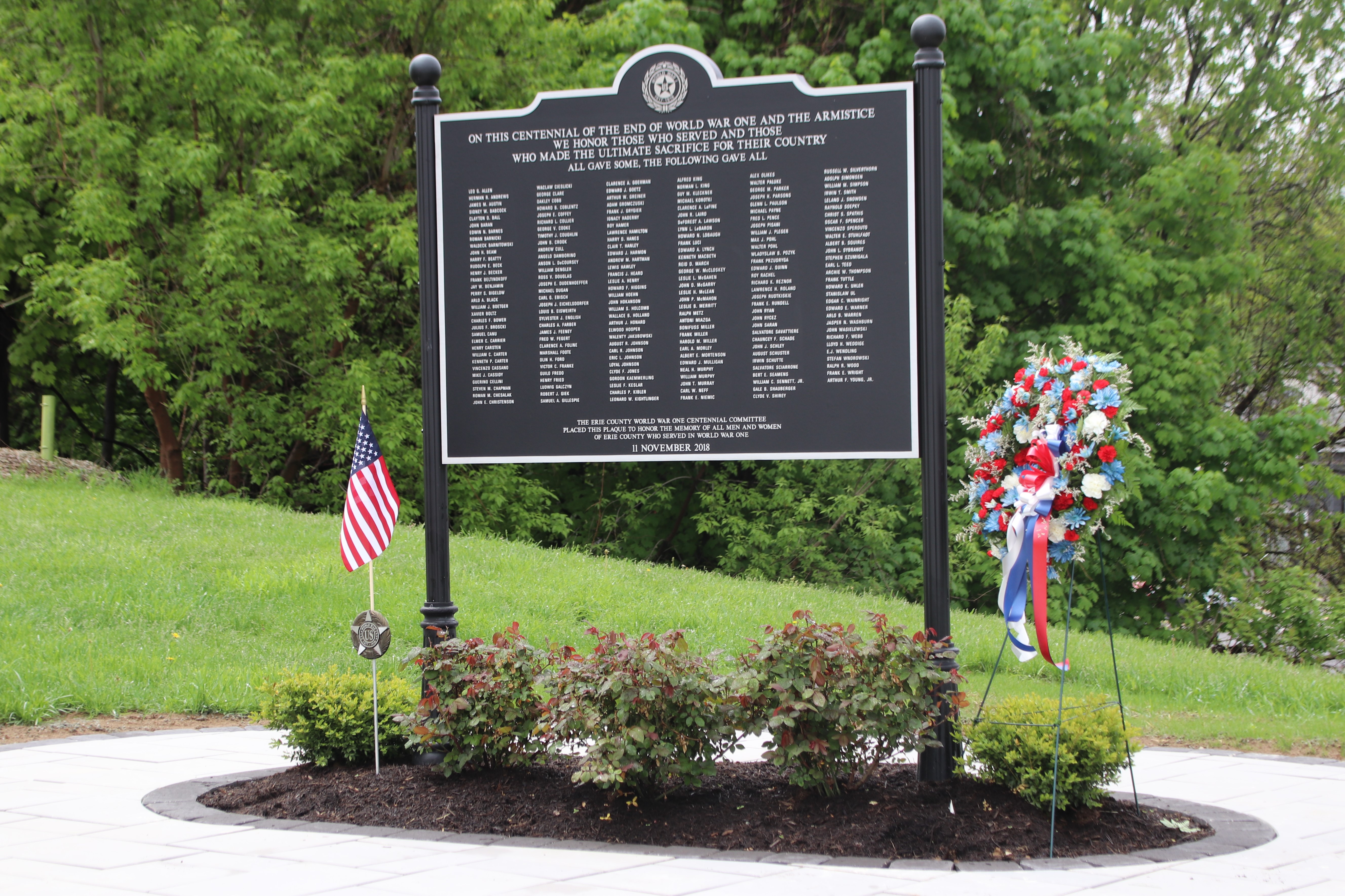 Zoom on the image : Erie County World War I Memorial